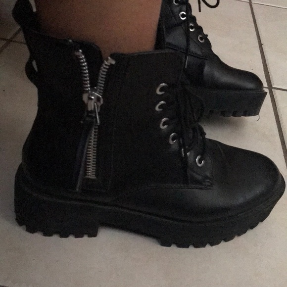 Platform boots - Picture 2 of 3